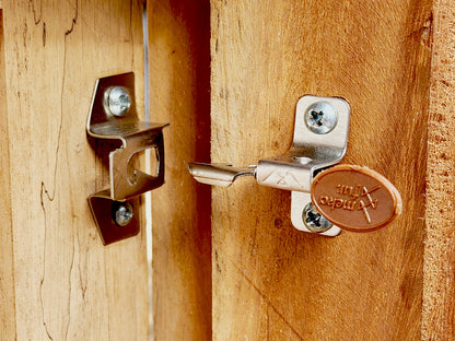 Mekafur AutoLatch semi-automatic window lock in brown color, autolatch, window lock, window latch