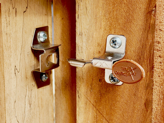 Mekafur AutoLatch semi-automatic window lock in brown color, autolatch, window lock, window latch